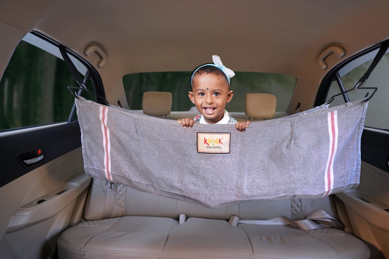 Kolyok Swing: Premium Car Hammock - Comfort, Safety, Style. Enjoy Stress-Free Picnics with Your Little One!